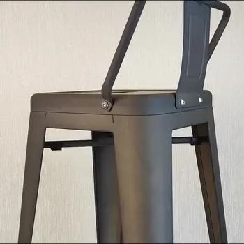 Обработка B-22 на заказ высокий квадратный табурет в промышленном стиле, барный стул, простой металлический стул для бара, железный барный стул для ресторана Изображение